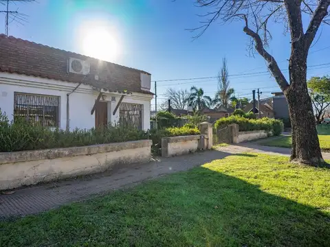 VENTA CASA DOS DORMITORIOS ROLDÁN BARRIO TALLERES