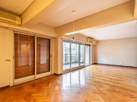 Departamento en Venta con 2 cocheras