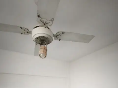 Departamento 6 ambientes con 1 baño
