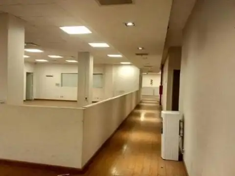 Local Comercial 3.000 m² en Esquina | San Telmo