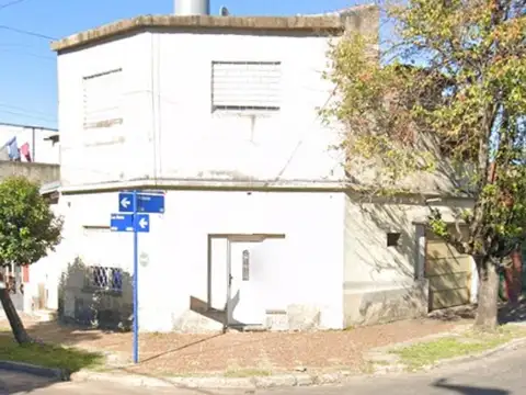 VENTA - CASA 4 AMB. - COCHERA - LA TABLADA