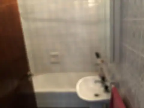 ALQUILER DEPTO 2 AMBIENTES CON BALCON, MUY BUENO