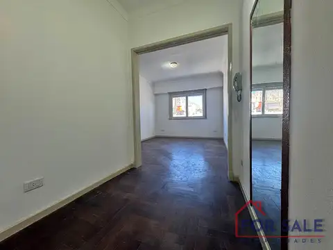 Marcos Paz 2300, Piso 1