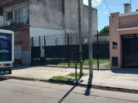 LOTE EN VENTA AVELLANEDA 861 BERNAL