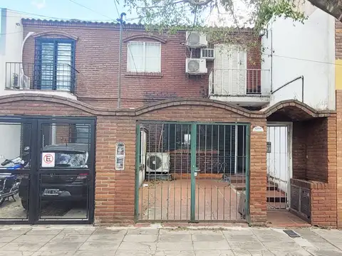 Duplex 4 ambientes con Cochera y Patio en Florida
