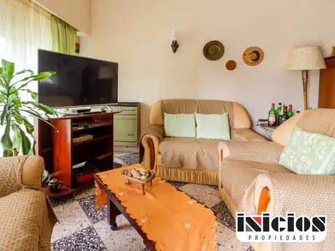 Chalet: Azopardo N° 1851 e/ Estanislao del Campo y Palacios - Mar de Ajo - C893