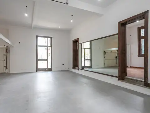 Oficina 5 ambientes con 3 baños