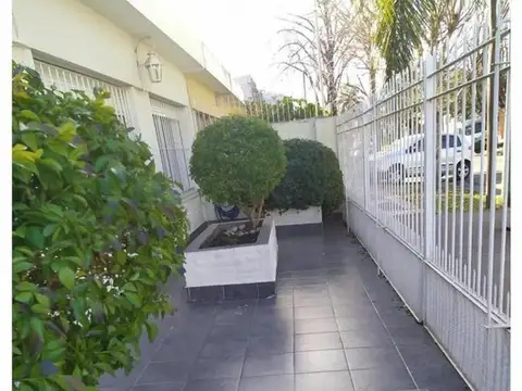 Casa en Venta en Castelar, USD 130.000