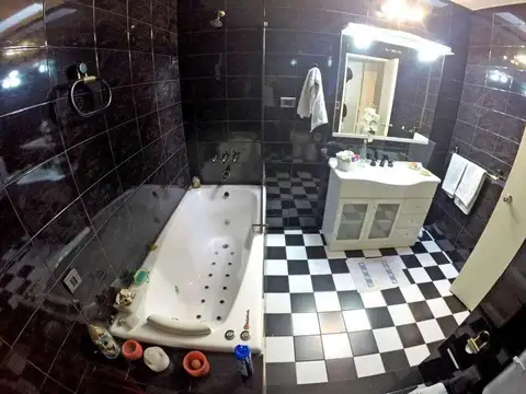 Depto Tipo Casa en Venta con 1 cocheras