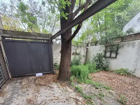 Departamento en Alquiler en Bernal, $ 1.000.000
