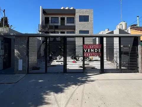 DEPARTAMENTO 2 AMB - 1° PISO FRENTE - CON BALCON  - ENTREGA INMEDIATA