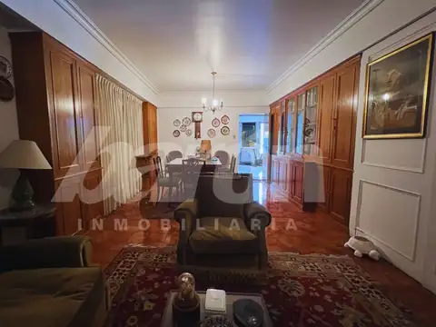 Venta - casa 5 amb - Esmeralda 939 - Temperley