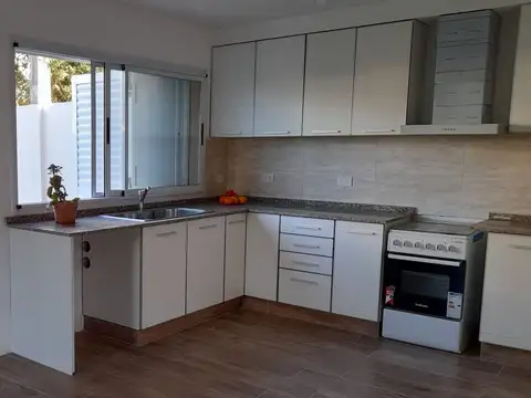 Departamento 3 ambientes con 2 baños