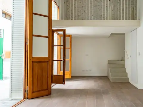 Casa de Pasillo RECICLADA de 3 dormitorios en Barrio Lourdes