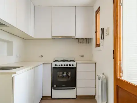 Casa 6 ambientes con 2 baños