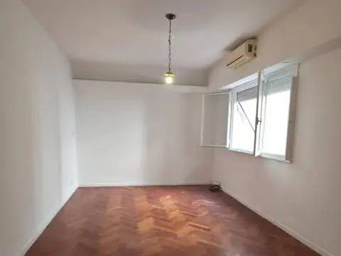 Departamento de 2 amb reciclado en Floresta