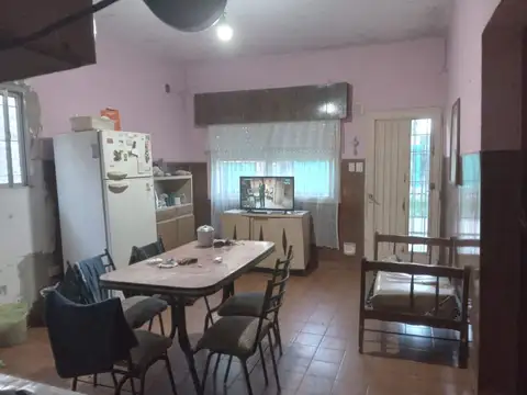 VENTA CASA EN JOSE C. PAZ DE 3 AMBIENTES