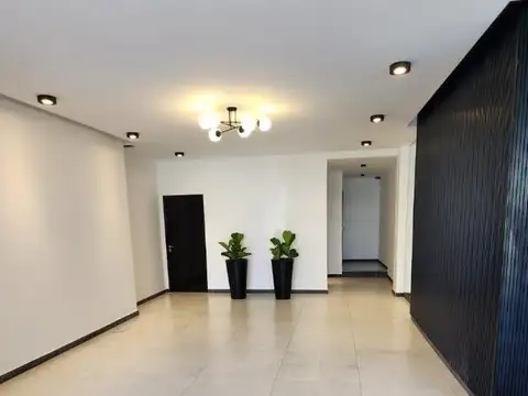 Sitio De Montevideo 1660 , Piso 8