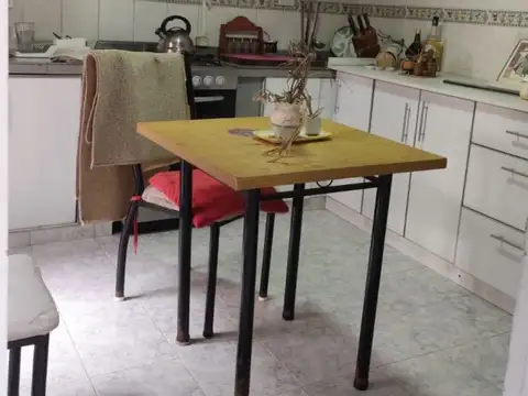 Depto Tipo Casa en Venta con 1 cocheras