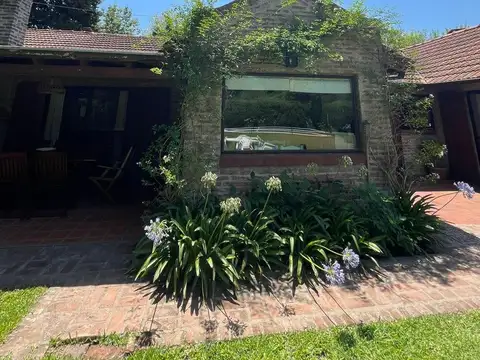 Casa en una planta en B°Cdo Praderas de San Ignacio