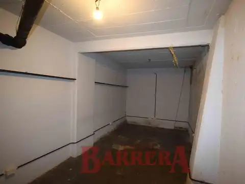 Plaza y Los Incas, 1 cuadra Av. Alvarez Tomas, 26 m2 PB