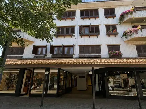 DEPARTAMENTO VENTA PINAMAR FRENTE CENTRO COMERCIAL