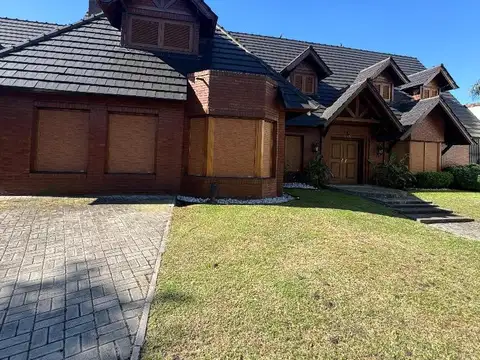 Casa en venta Emilio Mitre 700. Villa Sarmiento