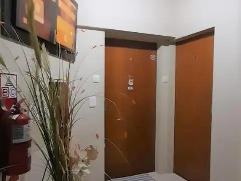 Witcomb 2447 , Piso 2