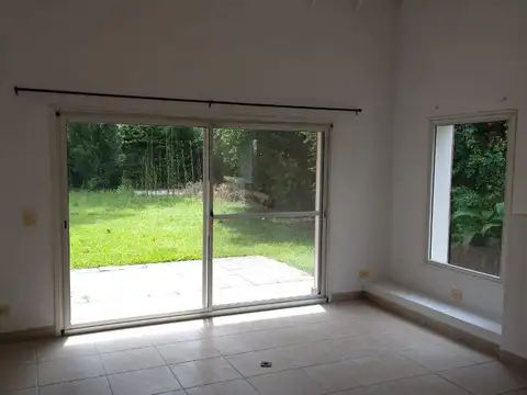 Casa en Alquiler al Este