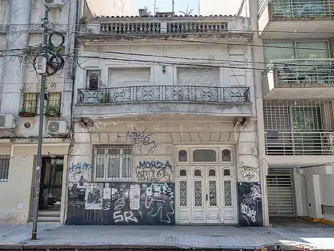 Local - casa emplazada en Palermo Hollywood sobre la calle Guatemala entre Humboldt y Fitz Roy