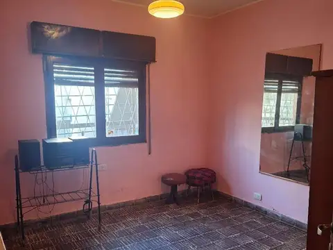 Casa en Alquiler con 1 cochera