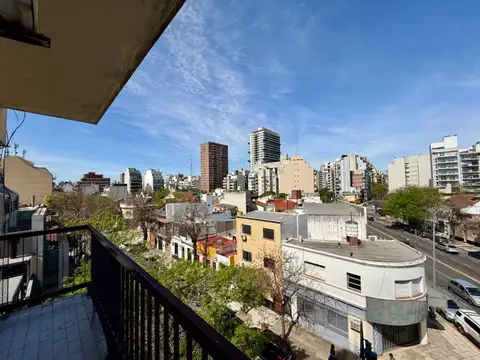 ALQUILER DPTO. 3 AMB. + TOILET-C/BALCÓN-EN-COGHLAN