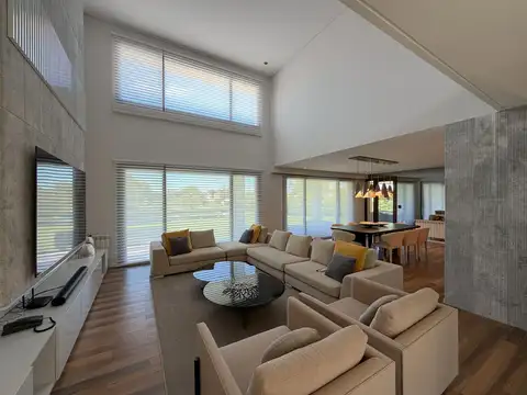 Casa en Venta en Funes, USD 1.550.000