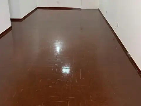 FRONDIZI 900, Piso 7