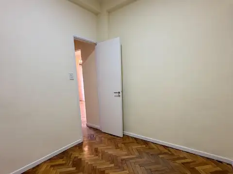 Departamento en Alquiler en Almagro, $ 950.000