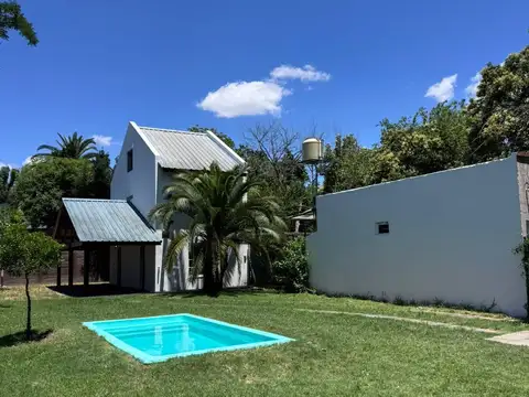 Casa en venta c/ cochera en Ituzaingó Norte