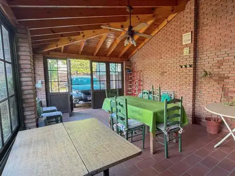 Casa en Venta con 1 cochera