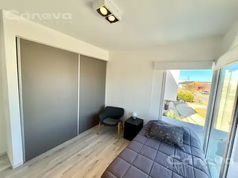 Casa 7 ambientes con 5 baños