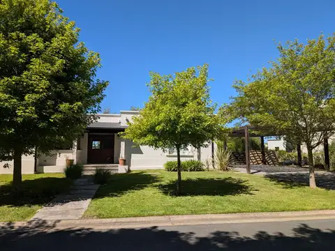 Villa Nueva 5600