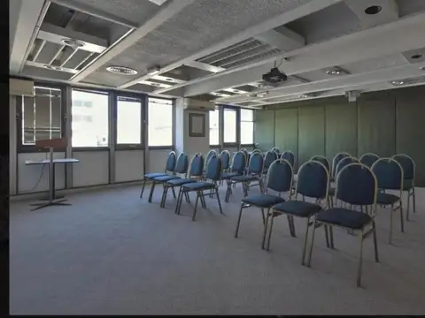 Sarmiento e/ Carabelas y Avenida Presidente Roque Saenz Peña