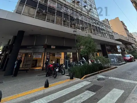 Paraguay 600, Piso 30