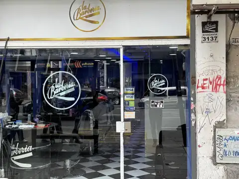 VENTA LOCAL EN ONCE TRES PLANTAS MAS OFICINA
