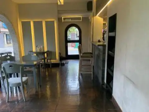 Local en Venta en Adrogue, USD 400.000