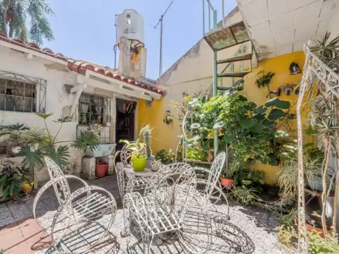Casa 3 Ambientes c/Jardín y Quincho y Patio