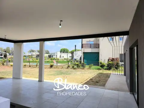 Casa en Venta en Pilar Del Este, USD 225.000