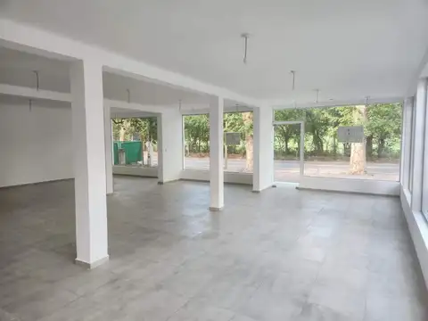 Dos Locales comerciales Frente Q2 Mediolaza Oportunidad escritura