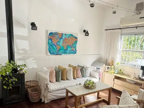 Casa en Alquiler con 1 cochera