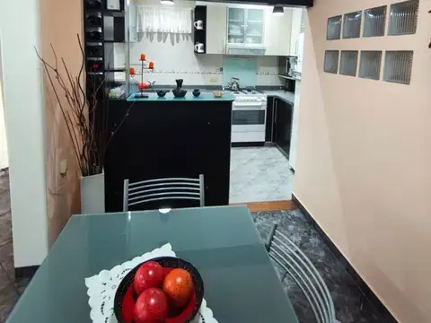 Depto Tipo Casa en Venta al Este