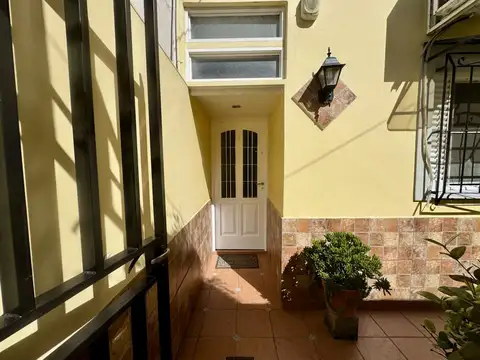 Depto Tipo Casa en Venta en Caseros, USD 127.000