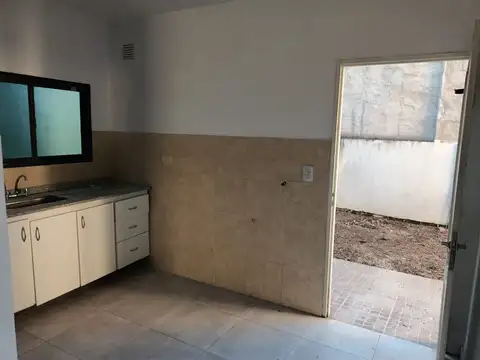 Depto Tipo Casa 3 ambientes con 1 baño